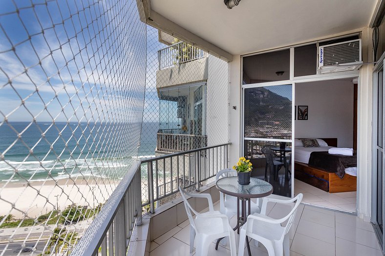 Apartment in front of Beach with an amazing view