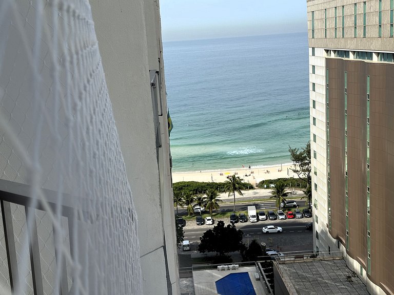 Lindo apto na barra com Vista para o Mar e Piscina